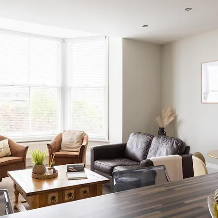 Red Lea With Pool & Access * Scarborough