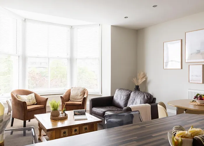 Red Lea With Pool & Access * Scarborough