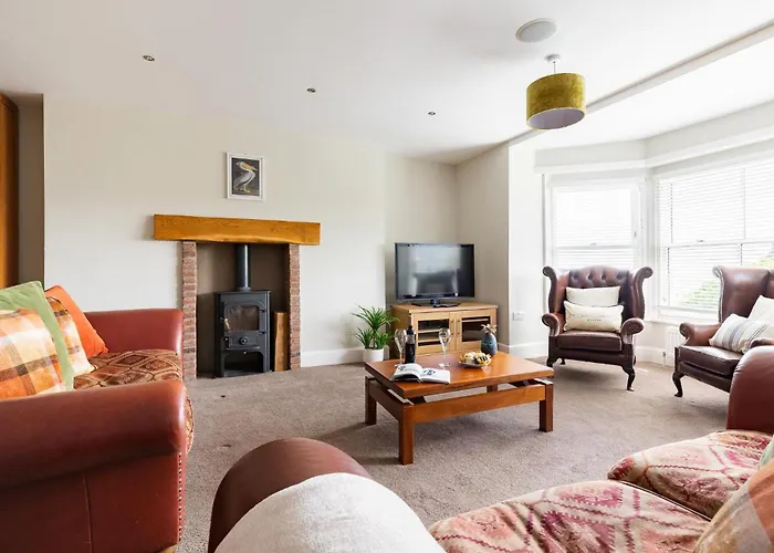 Red Lea With Pool & Access