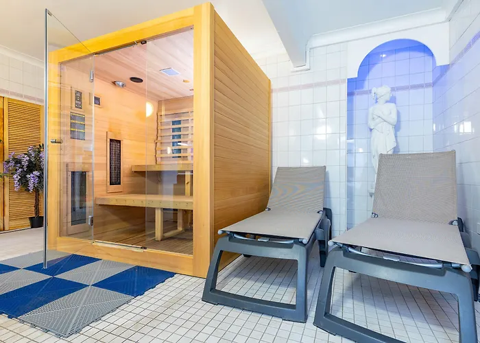 Red Lea With Pool & Access Appartement