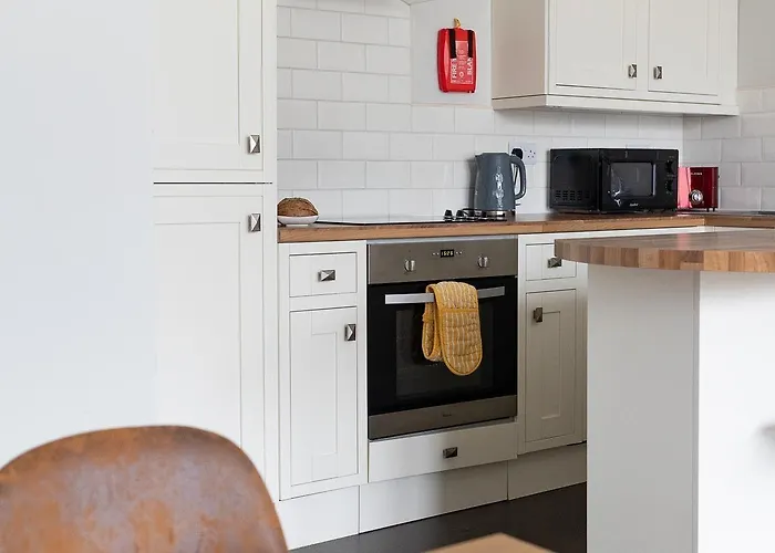 Red Lea With Pool & Access * Scarborough