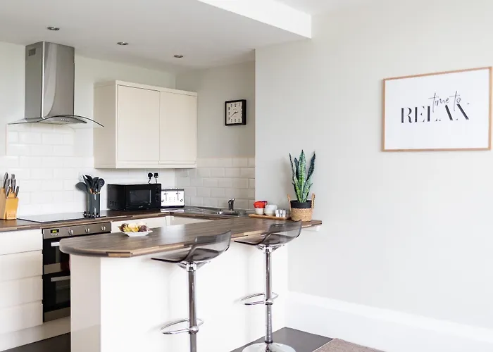 Red Lea With Pool & Access Appartement