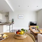Red Lea With Pool And Apartamento Scarborough